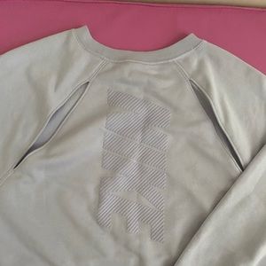 Nike sweater for fitness-lovers